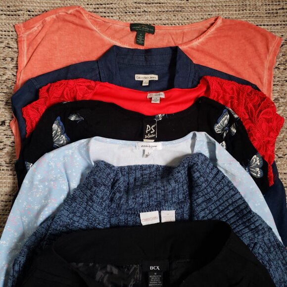 Womens Bundle - Mix and Match Y2K bundle 7 items - Picture 5 of 6